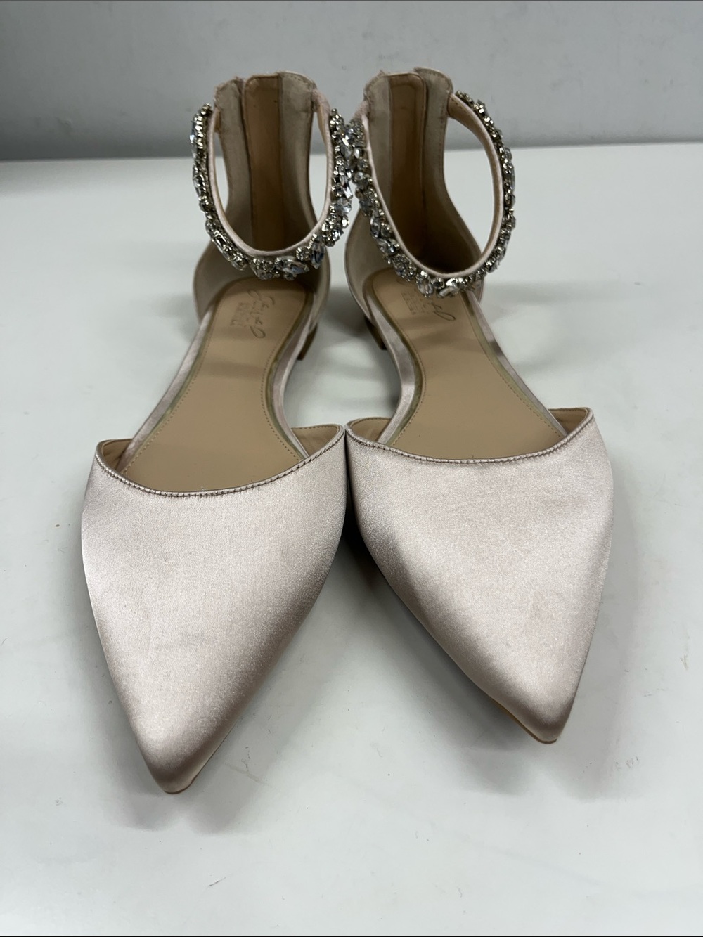 Badgley Mischka Cassidy Champagne Satin Rhinestone Pointed-Toe Flats Size 9.5 - Picture 2 of 8